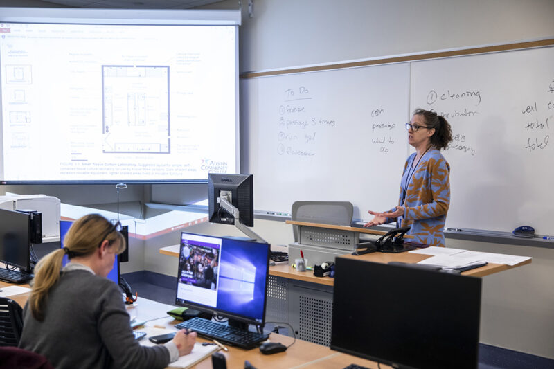 Biotechnology class taught by Assistant Professor Amy Leksana